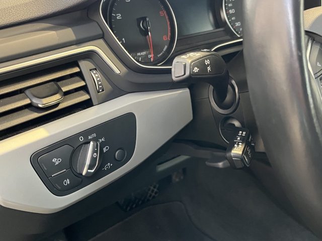 AUDI A4 usata, con Autoradio digitale