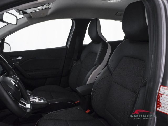RENAULT Captur usata 8