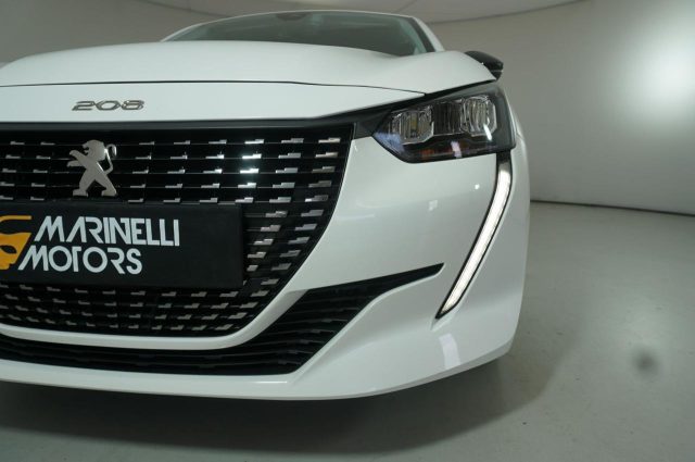 PEUGEOT 208 usata, con Volante in pelle