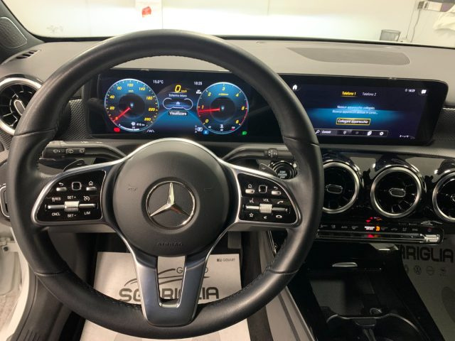 MERCEDES-BENZ A 180 usata, con Cerchi in lega