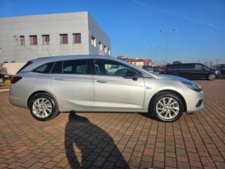 OPEL Astra usata, con Controllo trazione