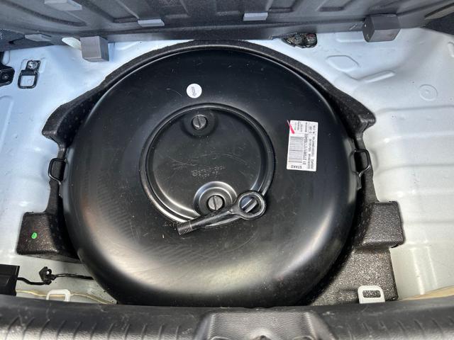 HYUNDAI i10 usata 31