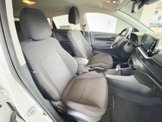 HYUNDAI Bayon usata, con Sensori di parcheggio anteriori