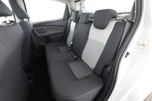 TOYOTA Yaris usata 3