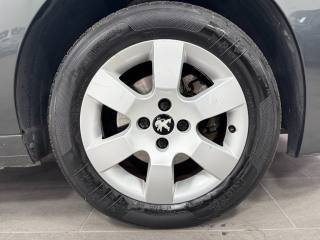 PEUGEOT 5008 usata, con Airbag testa