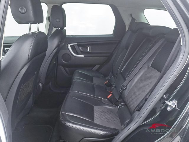 LAND ROVER Discovery Sport usata 9