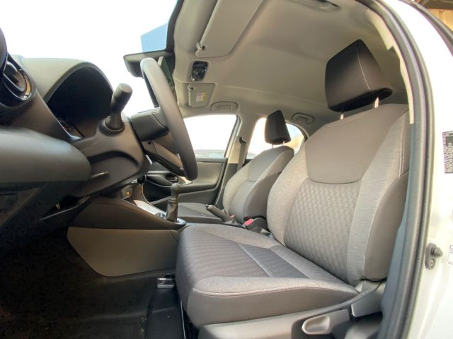 TOYOTA Yaris usata, con Touch screen
