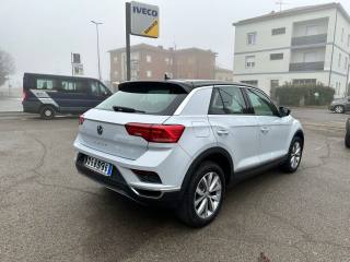 VOLKSWAGEN T-Roc usata, con Autoradio