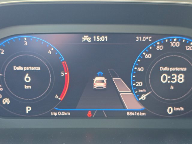 VOLKSWAGEN T-Roc usata, con Sistema di parcheggio automatico