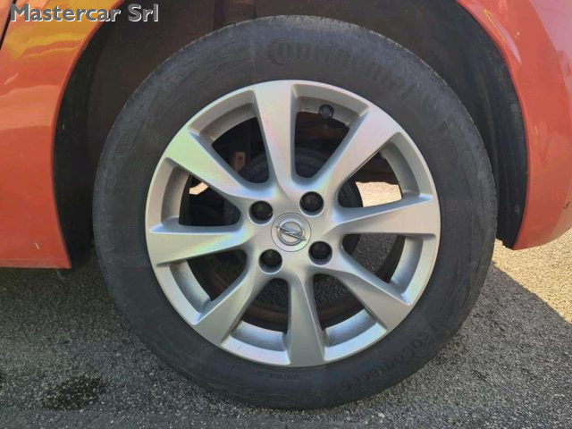 OPEL Corsa usata, con Autoradio