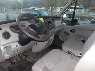 NISSAN Interstar usata, con Servosterzo