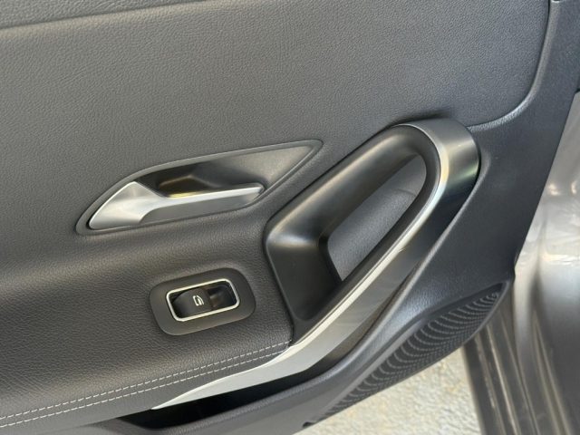 MERCEDES-BENZ A 180 usata, con Servosterzo