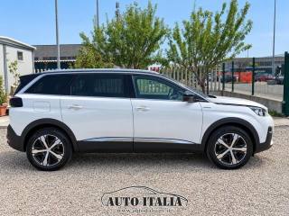 PEUGEOT 5008 usata, con Autoradio