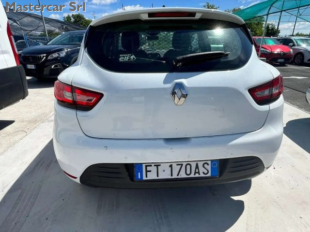 RENAULT Clio usata, con Autoradio