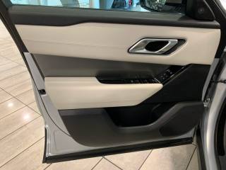 LAND ROVER Range Rover Velar usata, con Park Distance Control