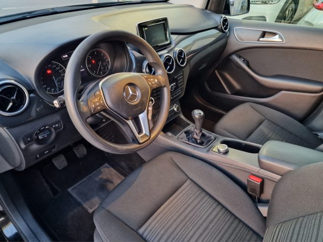 MERCEDES-BENZ B 180 usata, con Climatizzatore