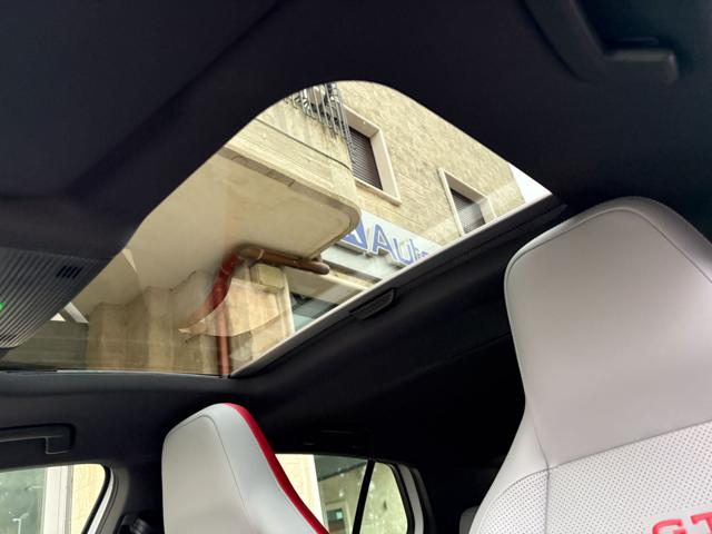 VOLKSWAGEN Golf usata, con Specchietti laterali elettrici