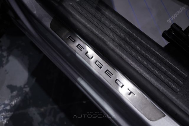 PEUGEOT 2008 usata, con Servosterzo