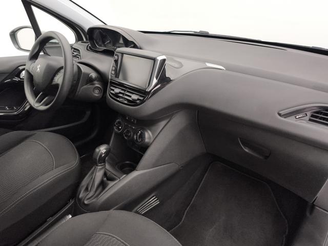 PEUGEOT 208 usata, con Hill holder