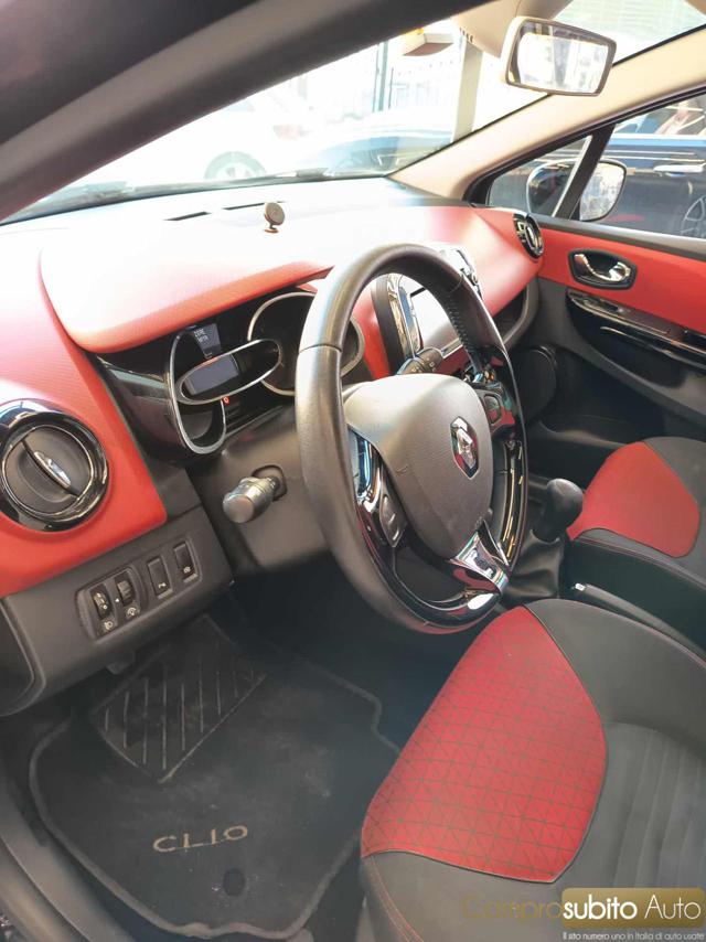 RENAULT Clio usata, con Sistema di navigazione