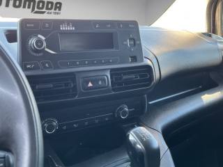 TOYOTA Proace City usata, con Autoradio digitale