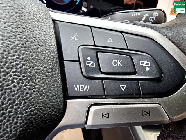 VOLKSWAGEN Golf usata, con Park Distance Control