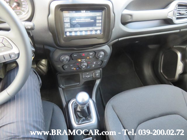 JEEP Renegade usata, con USB