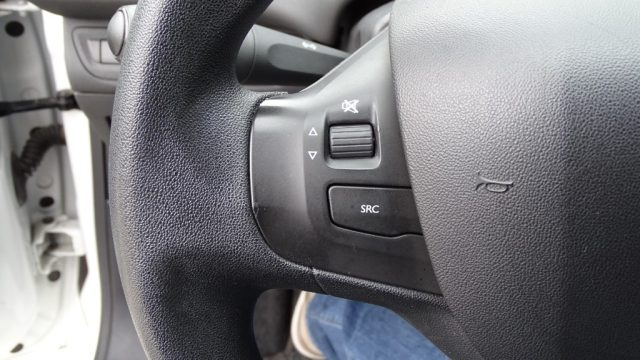 PEUGEOT 208 usata 92