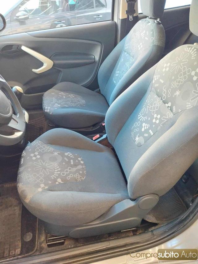 FORD Ka+ usata 10