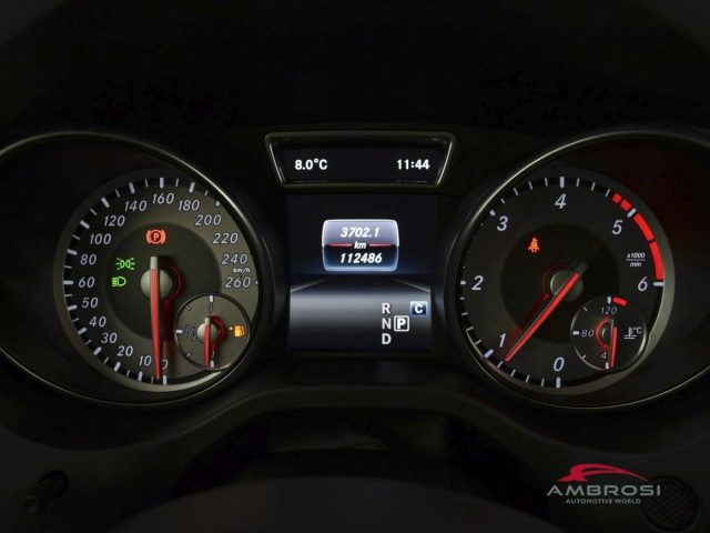 MERCEDES-BENZ GLA 200 usata 12