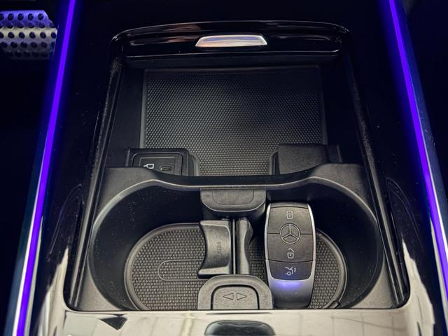 MERCEDES-BENZ GLA 180 usata, con Touch screen