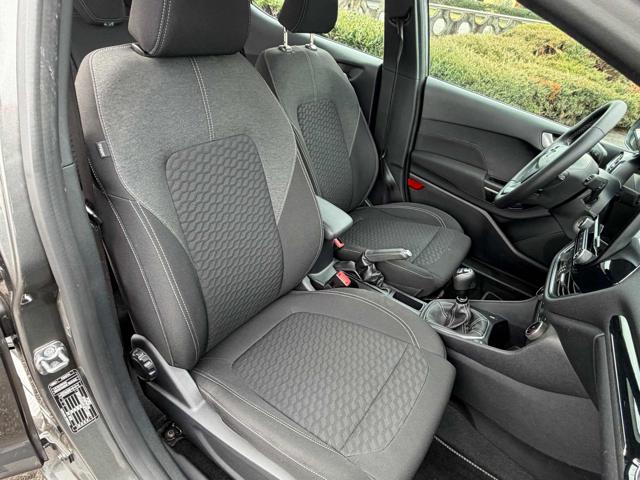 FORD Fiesta usata, con USB