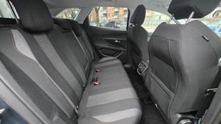 PEUGEOT 3008 usata, con Leve al volante