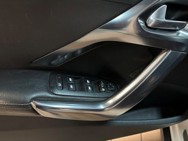 PEUGEOT 2008 usata, con Specchietti laterali elettrici