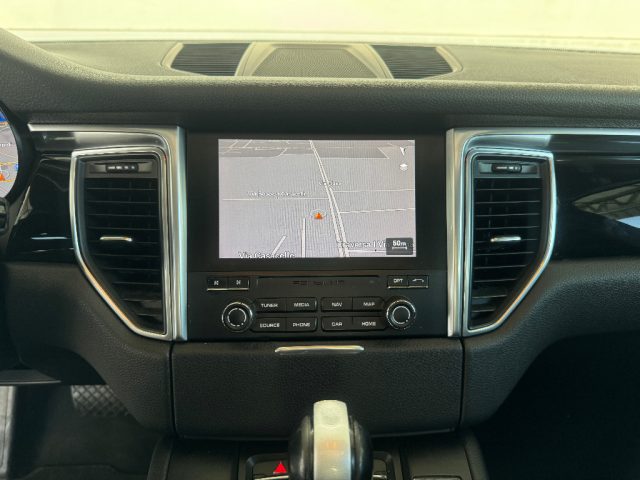 PORSCHE Macan usata 28
