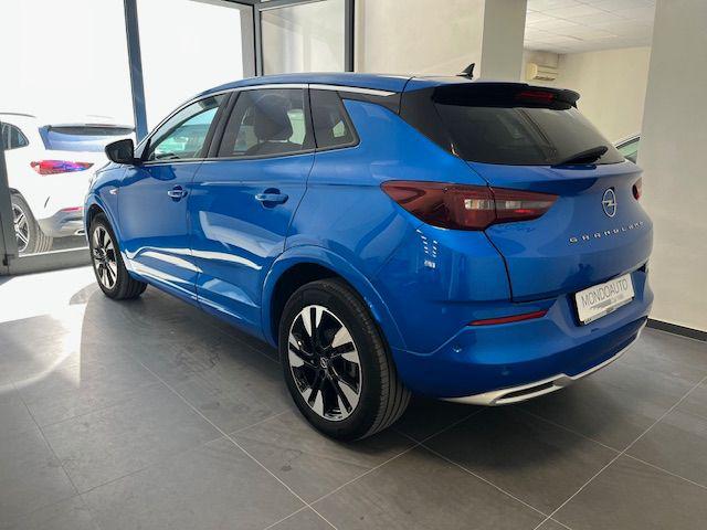 OPEL Grandland usata, con Alzacristalli elettrici