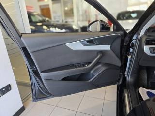 AUDI A4 usata, con Sensori di parcheggio posteriori