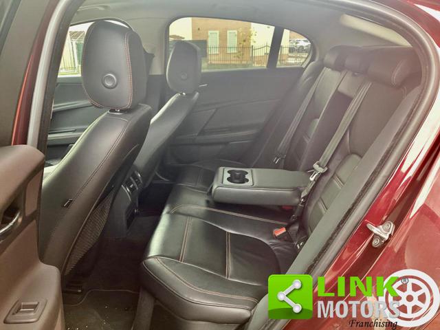 JAGUAR XE usata, con Controllo automatico clima