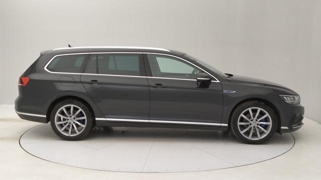 VOLKSWAGEN Passat Variant usata, con Antifurto