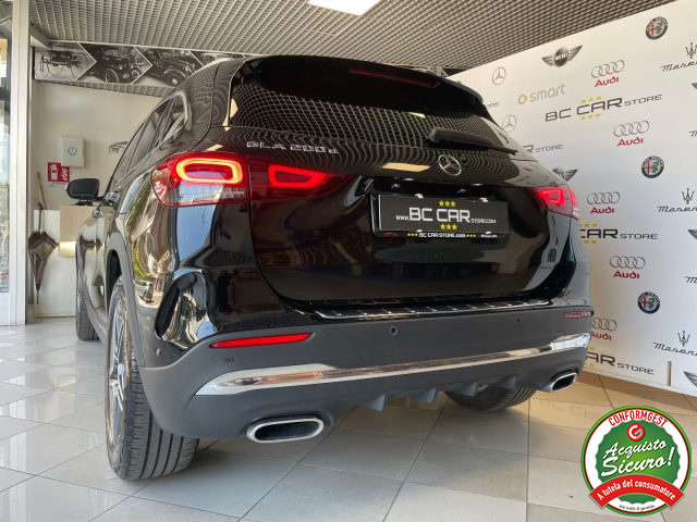 MERCEDES-BENZ GLA 200 usata, con Sensori di parcheggio anteriori