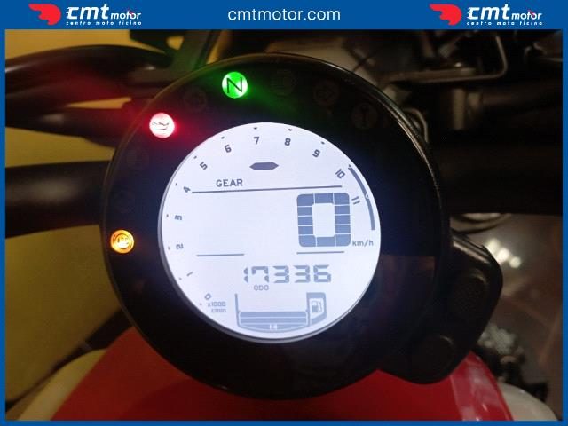 YAMAHA XSR 700 usata 4