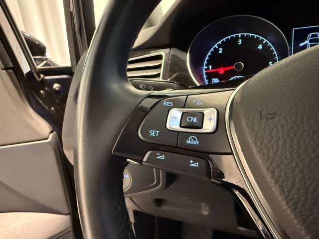 VOLKSWAGEN Golf Sportsvan usata, con Climatizzatore