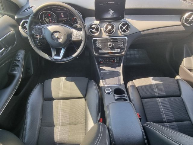 MERCEDES-BENZ GLA 200 usata, con Sistema di navigazione