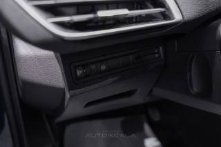PEUGEOT 3008 usata, con Sistema di navigazione