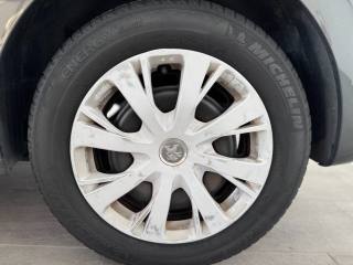 PEUGEOT 208 usata 32