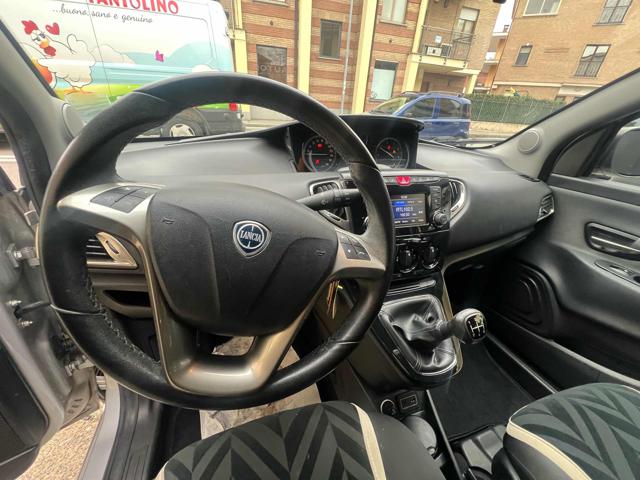 LANCIA Ypsilon usata, con ESP