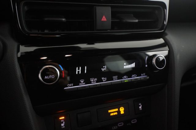 TOYOTA Yaris Cross usata 11