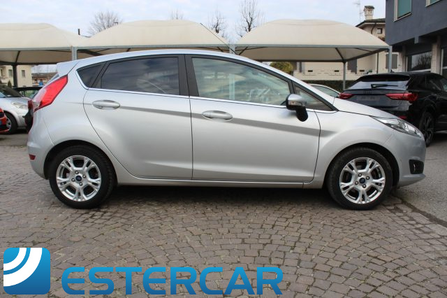 FORD Fiesta usata, con Climatizzatore