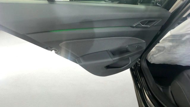VOLKSWAGEN Golf usata, con Cruise Control