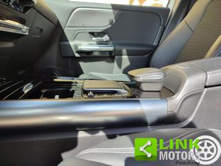 MERCEDES-BENZ GLA 200 usata 36